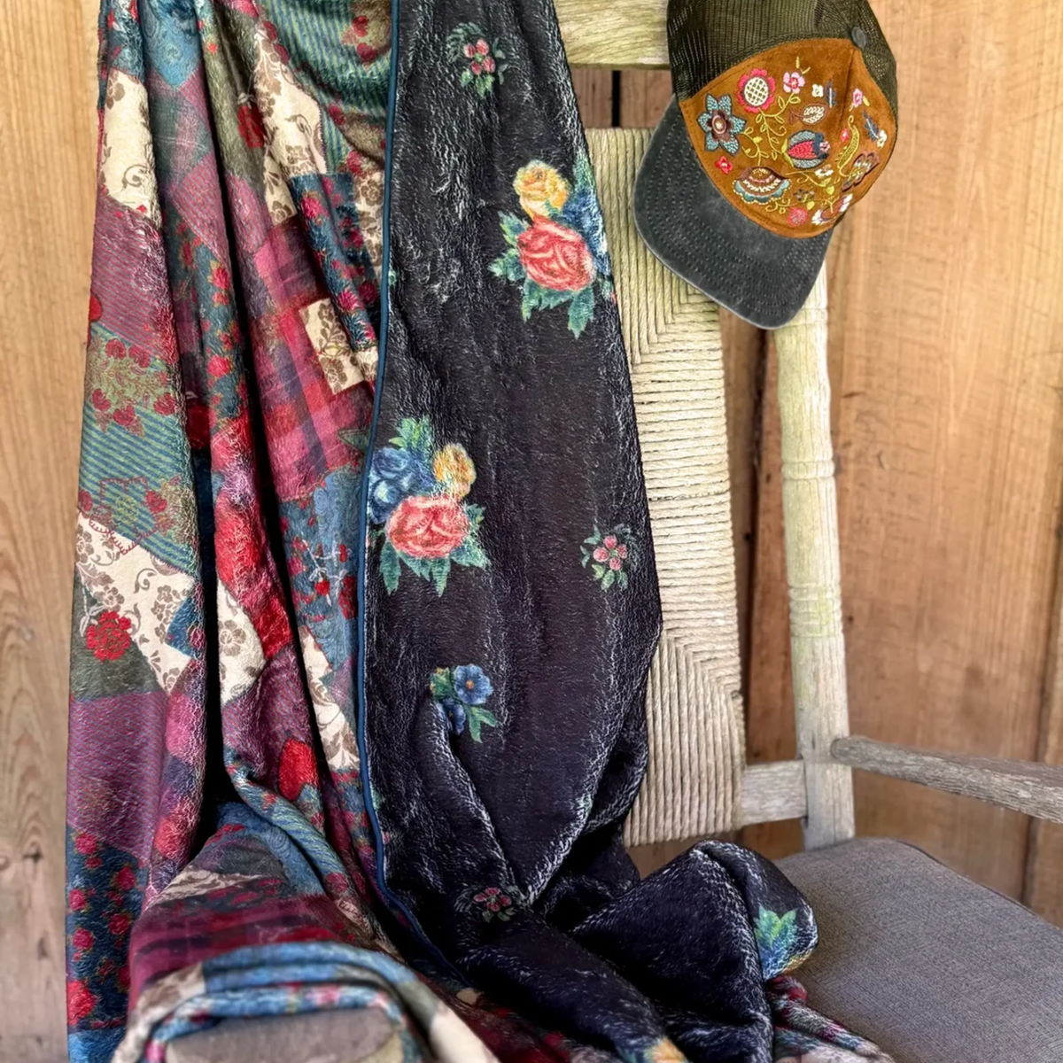 Double-Sided Cozy Throw Blanket