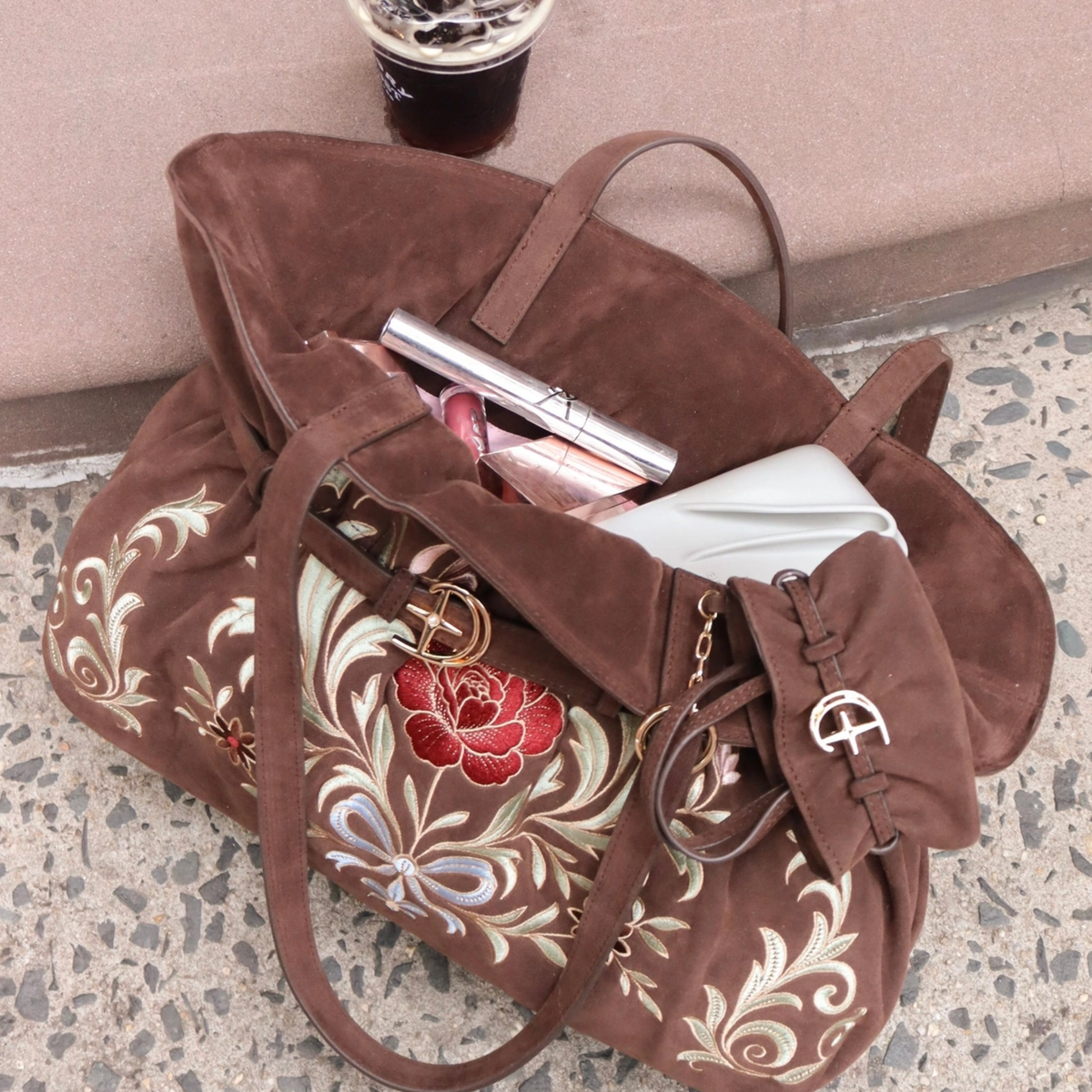 Ruche Carry Tote Chocolate