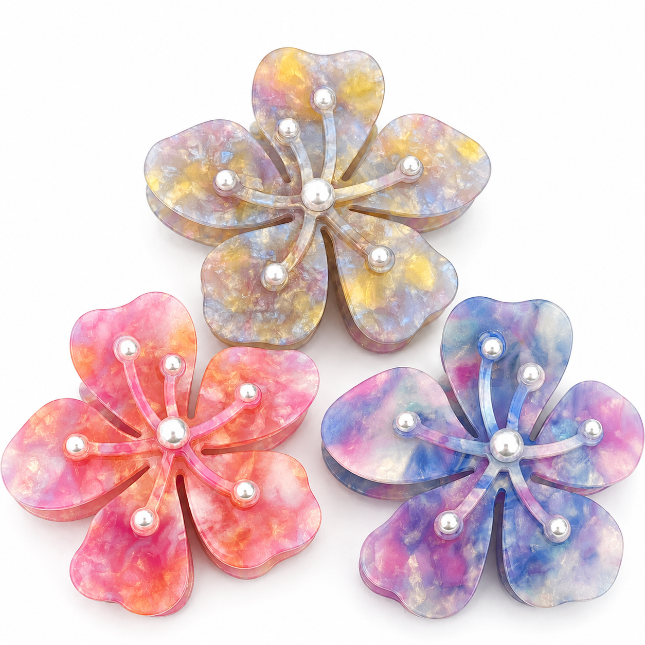 Pearl Sakura Claw Clip 🪷