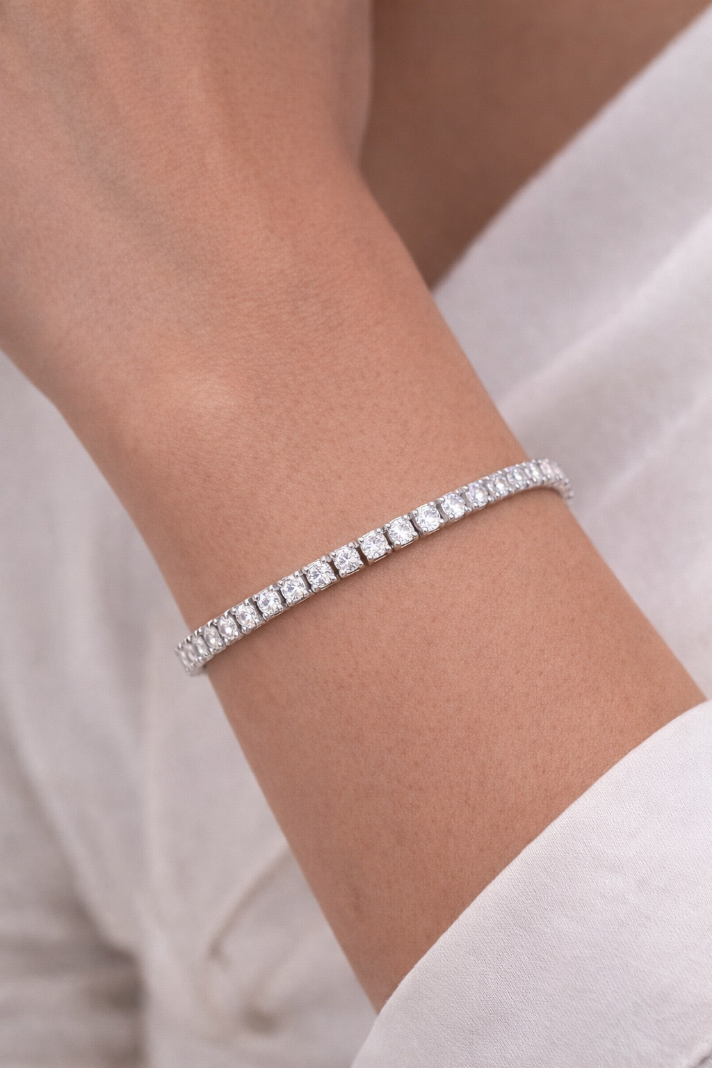 6.5" L 2MM Sterling Silver Platinum Handset Tennis Bracelet - B1029SS