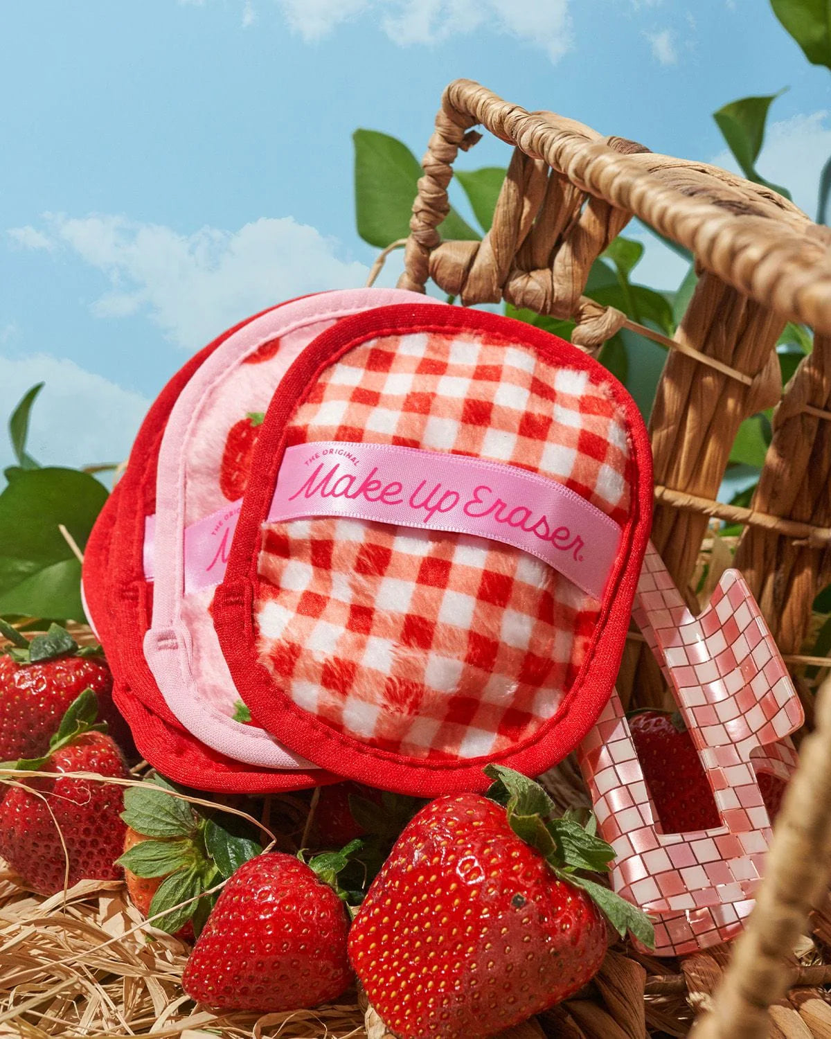 The Original MakeUp Eraser Strawberry Fields 7-Day Set