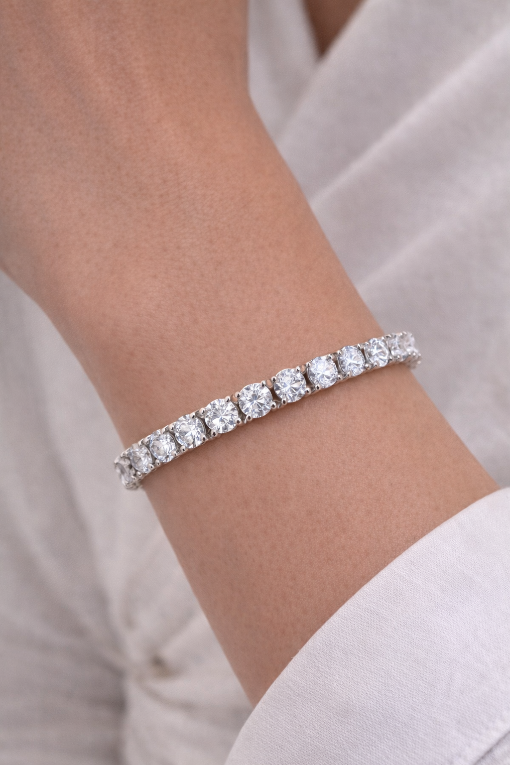 5MM 6.5" L Sterling Platinum Handset Tennis Bracelet - B1010S