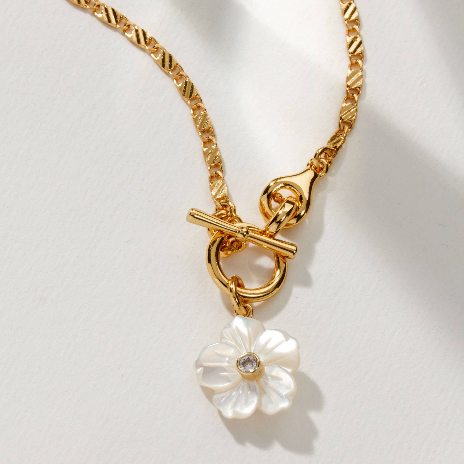 Tulum Flora Toggle Necklace - Let's Bag It