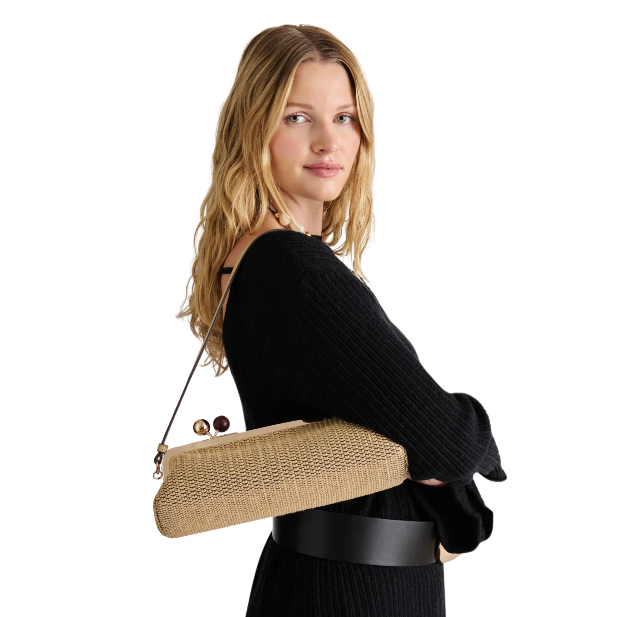 Colorful Dolce Vita Ambriaa shoulder bag made of natural raffia with multicolor details and a stylish, casual design.