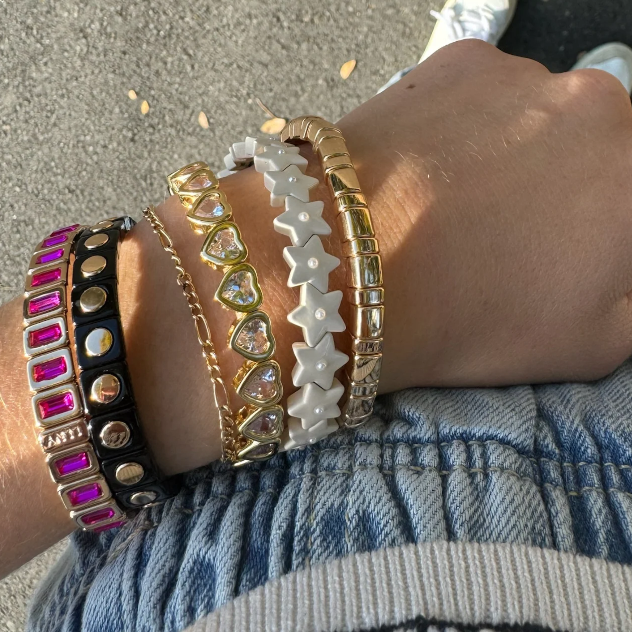 The Gold on Black Stud Full Circle Single Bracelet