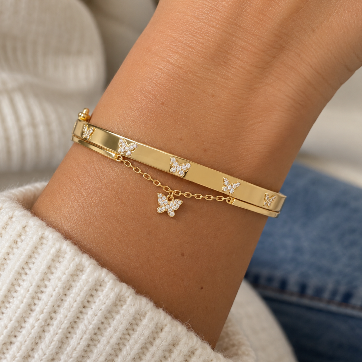 Marlyn Schiff Giselle bangle in a sleek, polished design against a clean background