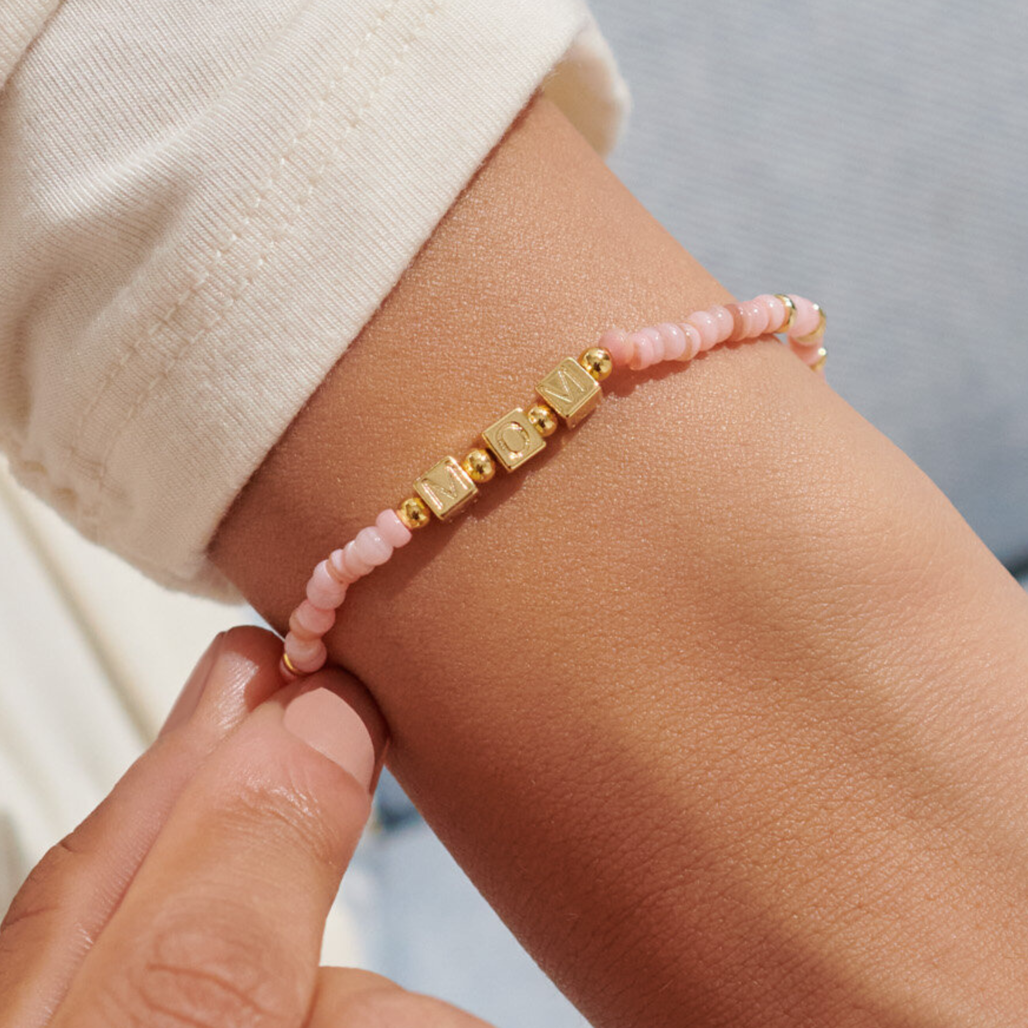 Happy Little Moments 'Mom' Bracelet