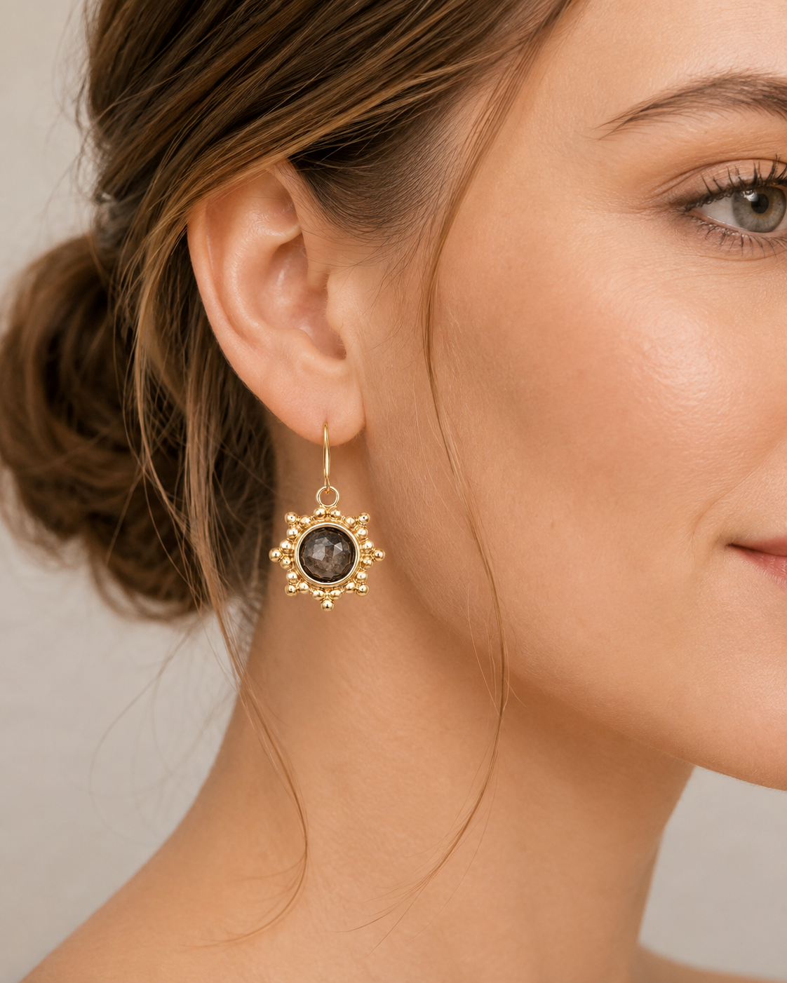 Sunburst Pendant with Round Gemstone Earrings