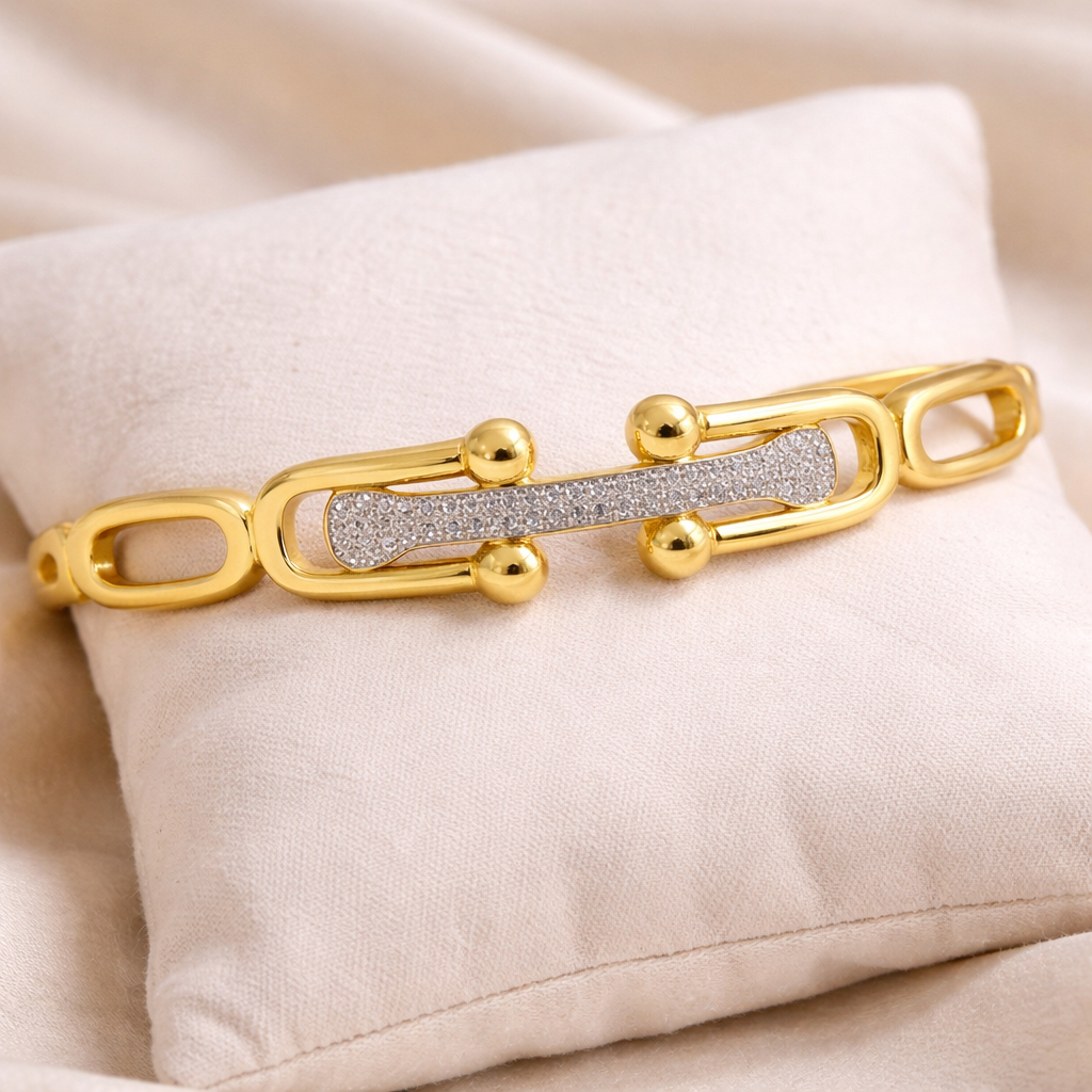 Linked up bangle bracelet