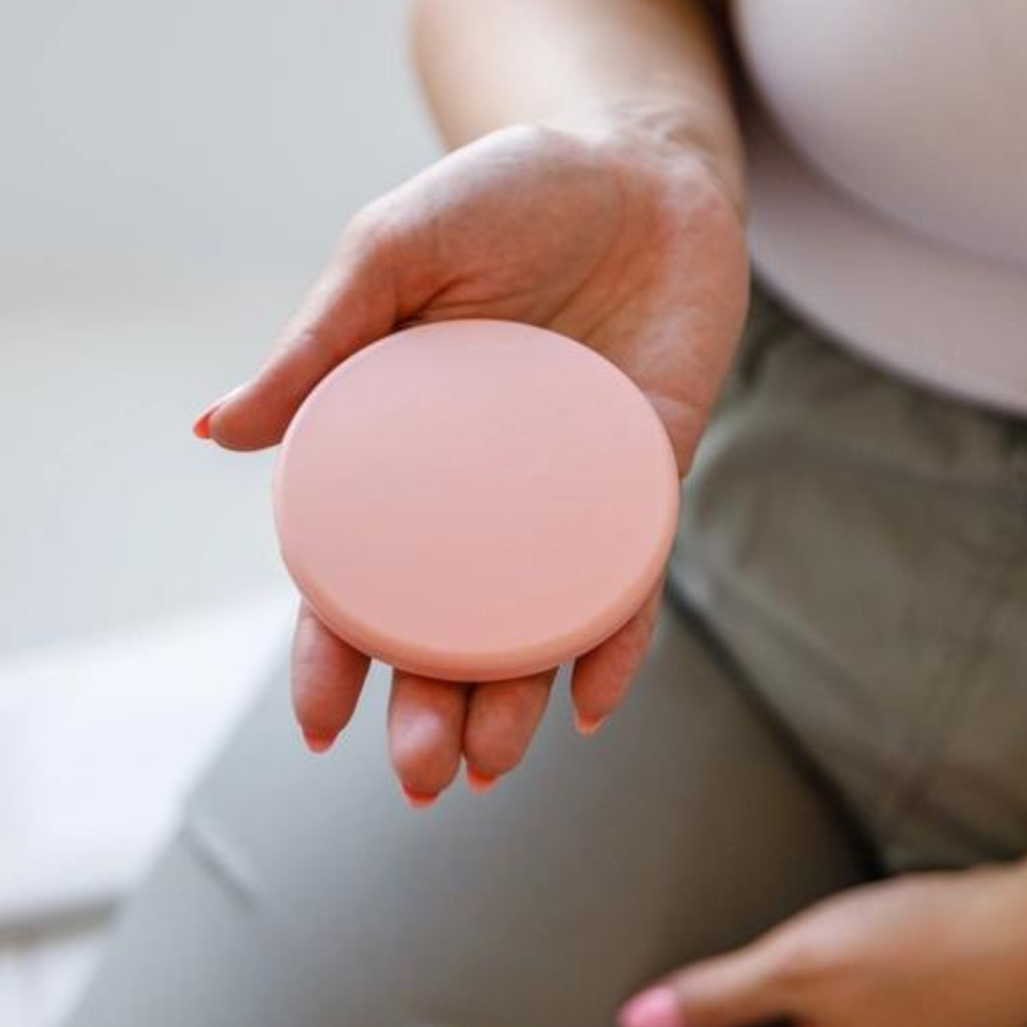 Double Take LED Compact Mirror in Pink